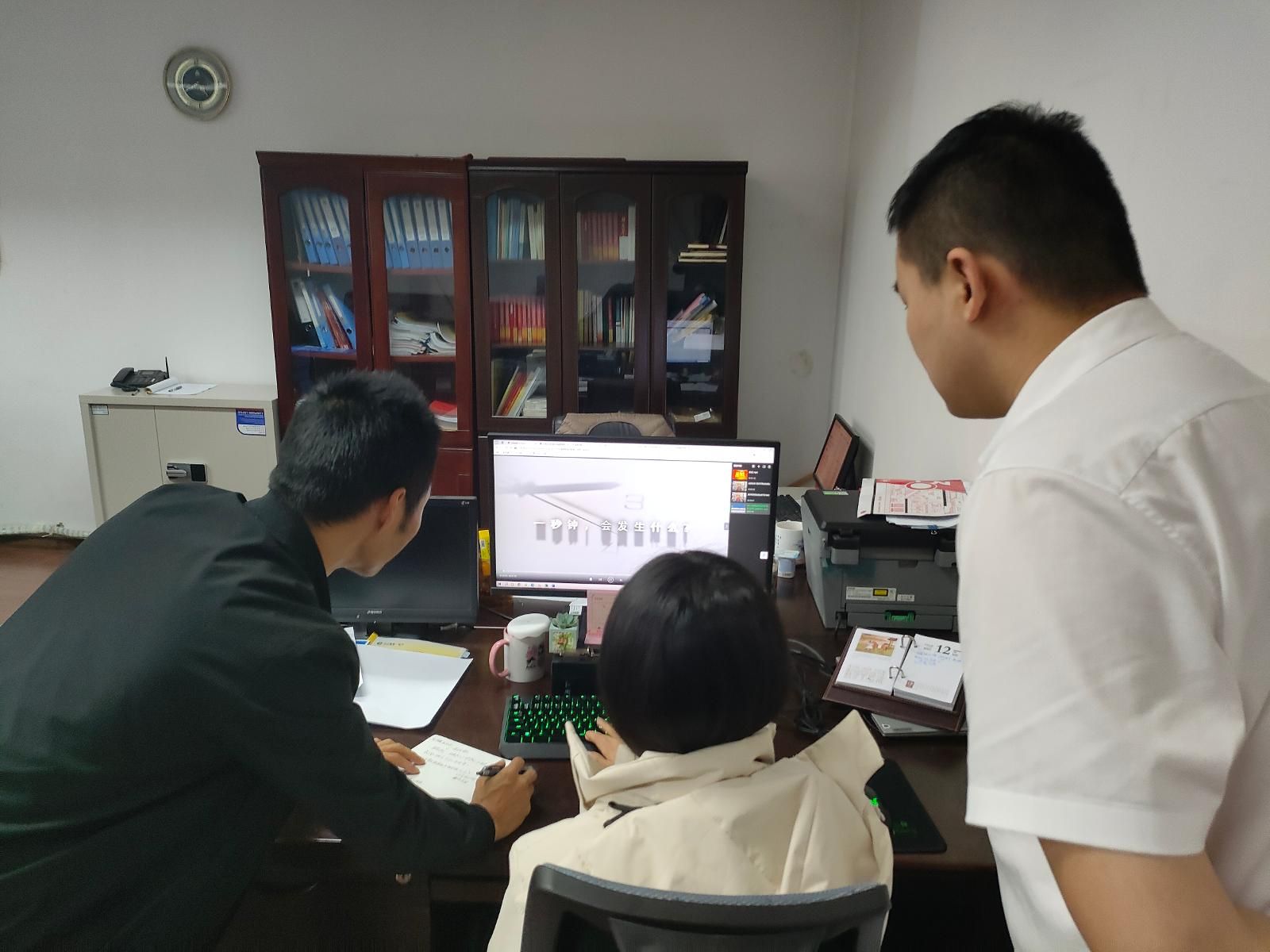 e32b1be6d85ca1ab3fa0232a5d4a5b6.jpg e32b1be6d85ca1ab3fa0232a5d4a5b6.jpg