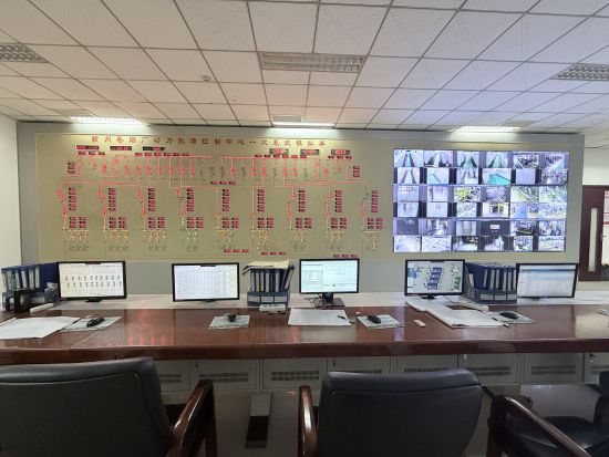 圖為贛州卷煙廠能管中心能耗監(jiān)測大屏